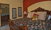 Escape To An Ocean Front Five Star Paradise : A 10 minute walk into Loreto