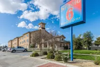 Studio 6 Bakersfield, CA - South Hotel in zona California State University, Bakersfield