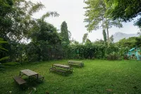 Oak Tree Glamping Resort Hotels in Batu