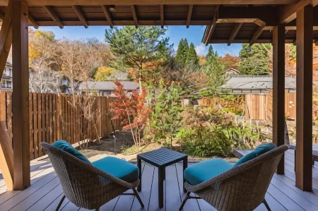 Tsuta Onsen Ryokan Отели рядом с достопримечательностью «Towada Shrine»