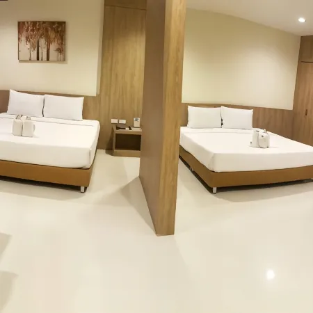 OMG Hotel Отели рядом с достопримечательностью «Туек Ком»