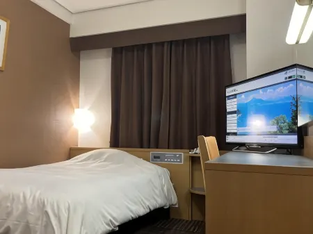 Hotel Alpha-One Koriyama Отели рядом со станцией JR Asaka-Nagamori station