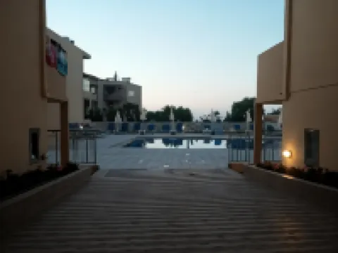 Gerona Mare Apartments Hotels in Plataniás