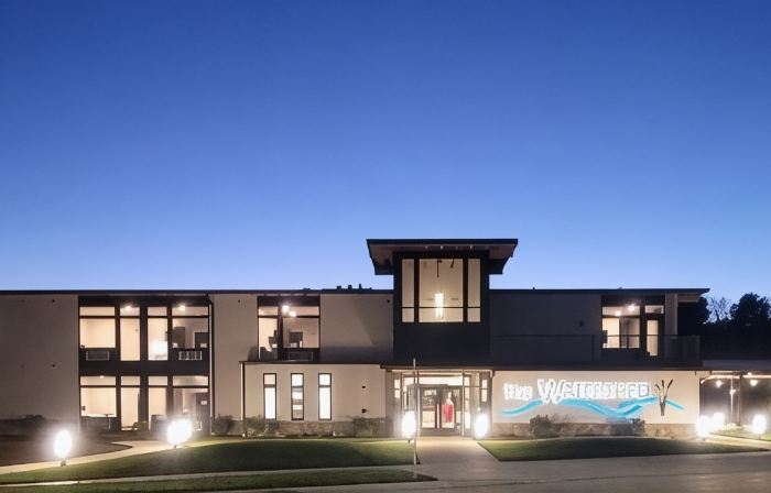 Watershed Hotel