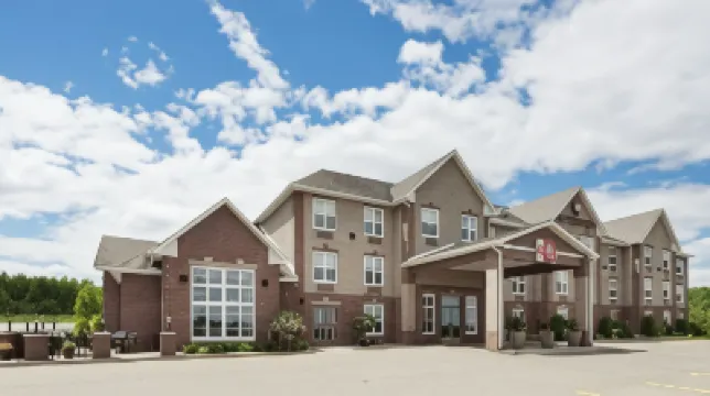 Best Western Plus Grand-Sault Hotel  Suites Các khách sạn ở 