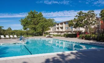 Best Western Plus Garden Court Inn