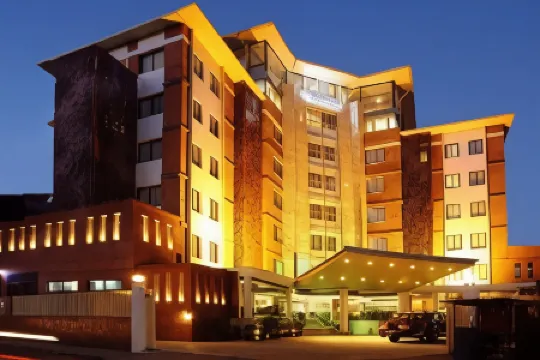 Mahabir Palace Отели рядом с достопримечательностью «Benchen Monastery Community»