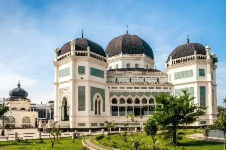 Vosstel Guest House Отели в г. Sei Sikambing D