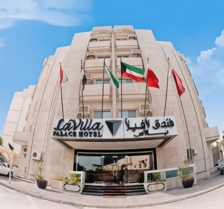 La Villa Palace Hotel