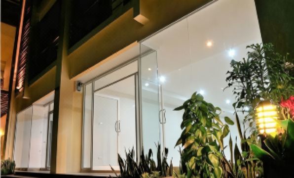 Boonjumnong Modern Apartment