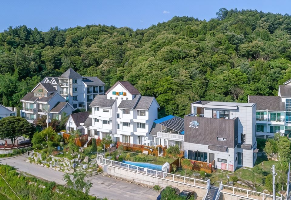 hotel overview picture