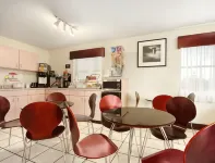 Super 8 by Wyndham Monroe