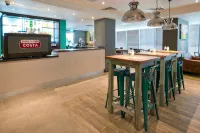 Premier Inn Slough Central South