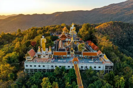 Hideaway Отели рядом с достопримечательностью «Grand Canyon Water Park»