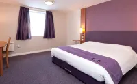 Premier Inn Hemel Hempstead West - 3-Star