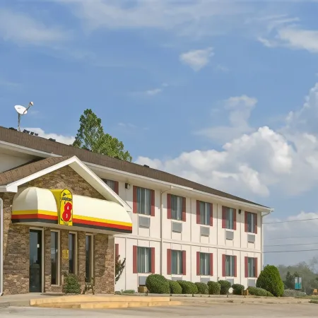 Super 8 by Wyndham Batesville