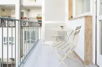 Barirooms - District 198