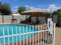 Caledon Overnight Rooms - piscina