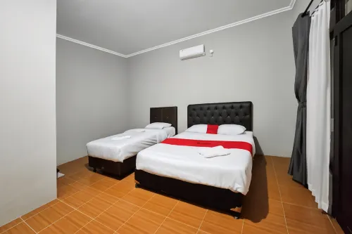 RedDoorz near Maulana Yusuf Stadium Serang