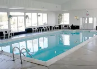 Quality Inn & Suites Mackinaw City Beachfront