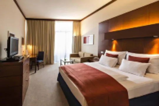 Das Sonnreich - Thermenhotel Loipersdorf Hotels in 