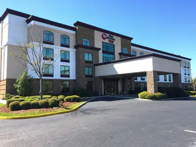 伯明翰貝斯特韋斯特優質套房酒店 酒店