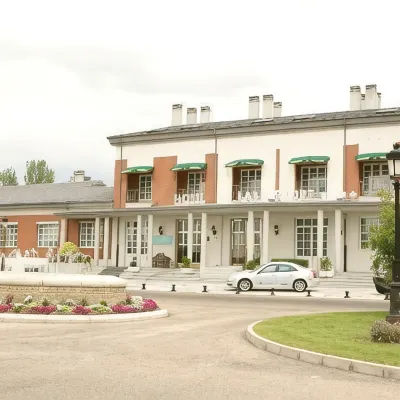Hotel Lasa Sport Hotels near Statue of José Zorrilla