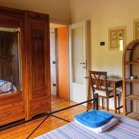 Splendid farmhouse in Val d'Orcia with private swimming pool and sauna