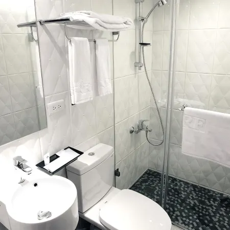 RF Hotel - Zhongxiao Отели рядом с достопримечательностью «Тайбэй 101»
