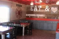 Vintage Block Inn & Suites - breakfast