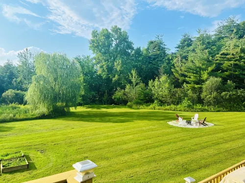 Stylish, clean and comfortable 4-bedroom country home located in Accord