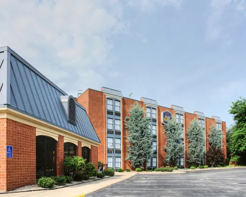 Spark by Hilton Staunton Hotels in Augusta County