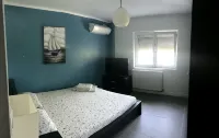 Two-room apartment near Diana beach のホテル
