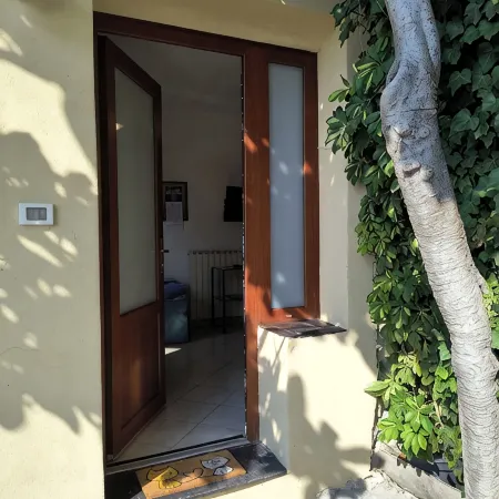 Sea view, trekking, detached house with private garden