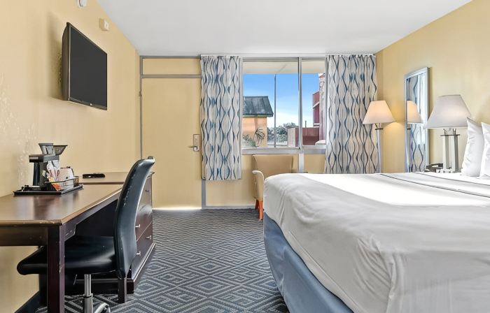 Baymont by Wyndham Orlando North Millenia