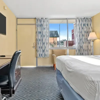 Baymont by Wyndham Orlando North Millenia Hotels near Central Florida Fairgrounds