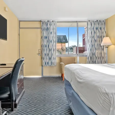 Baymont by Wyndham Orlando North Millenia