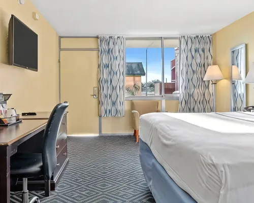 Baymont by Wyndham Orlando North Millenia Hotels in Orlando