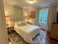 Private, wooded, and convenient cottage just blocks from SOMC Hotels in Scioto County