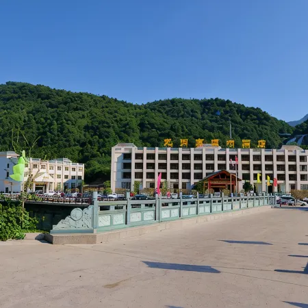 Longguizhai Waterfall Hotel