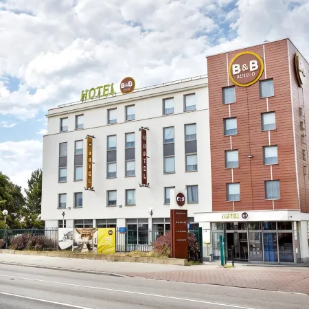B&B HOTEL Warszawa-Okęcie