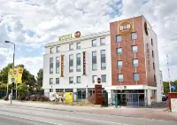 B&B HOTEL Warszawa-Okęcie - 2-stjärniga