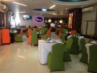 ألور هوتل آند سويتس - فطور