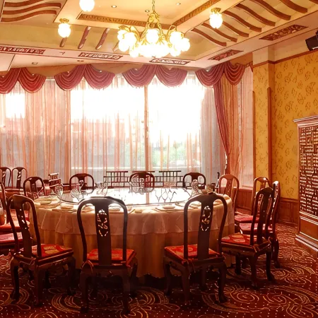 Dongning Huayu Hotel