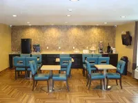 West Worth Inn & Suites White Settlement