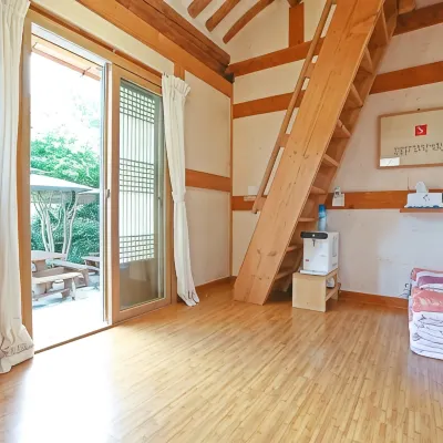 Hanok House Отели рядом с достопримечательностью «Ворота Пхуннаммун»