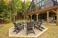 Maine Woods Getaway! Minutes to Bethel, Trails, Golfing!