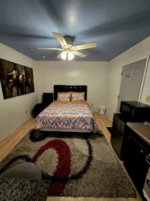 Charming cabin with AC and WiFi in delightful Clinton