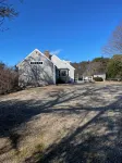 Elbow Inn: Private Retreat with Two Master Suites