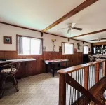 Delightful 3-bedroom house with AC in Usk
